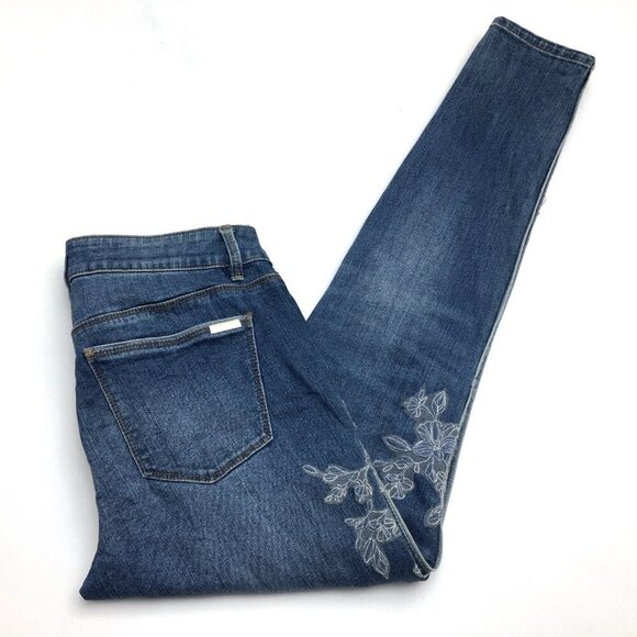 WHBM Women's Jeans The Skinny Embroidered Distressed size 2 length 30" - Picture 10 of 10